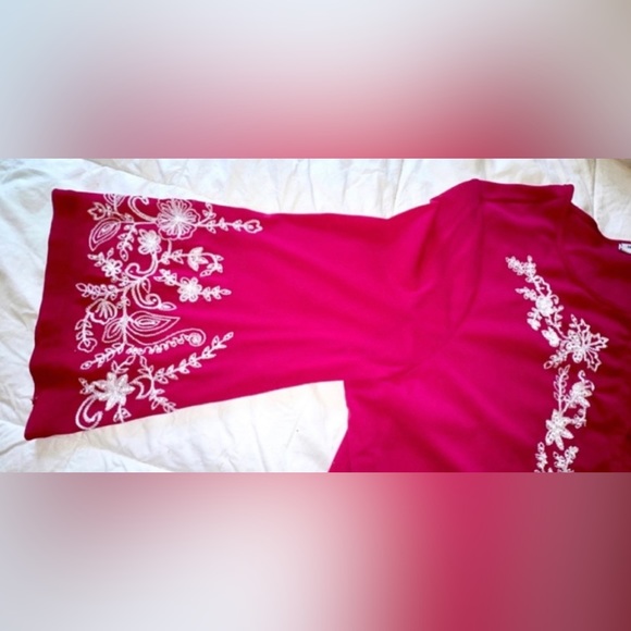 Embroidered Henley Tunic - w/ flare 3/4 sleeves
- Pink - 1X - Susan Graver - Picture 2 of 7